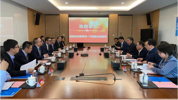 高明区区委书记杨永泰一行到星空电竞环境调研